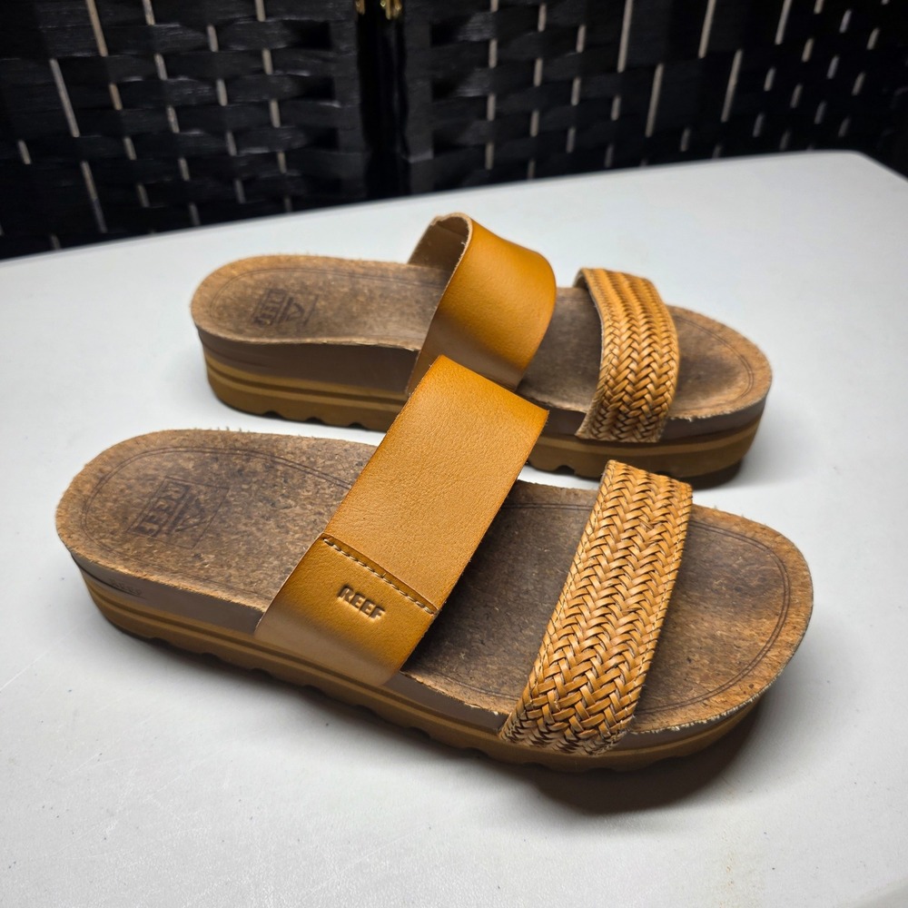 Reef Cushion Vista Hi Platform Sandals Tan Woven Straps Womens Size 8 J-22 JH-V - Picture 2 of 8